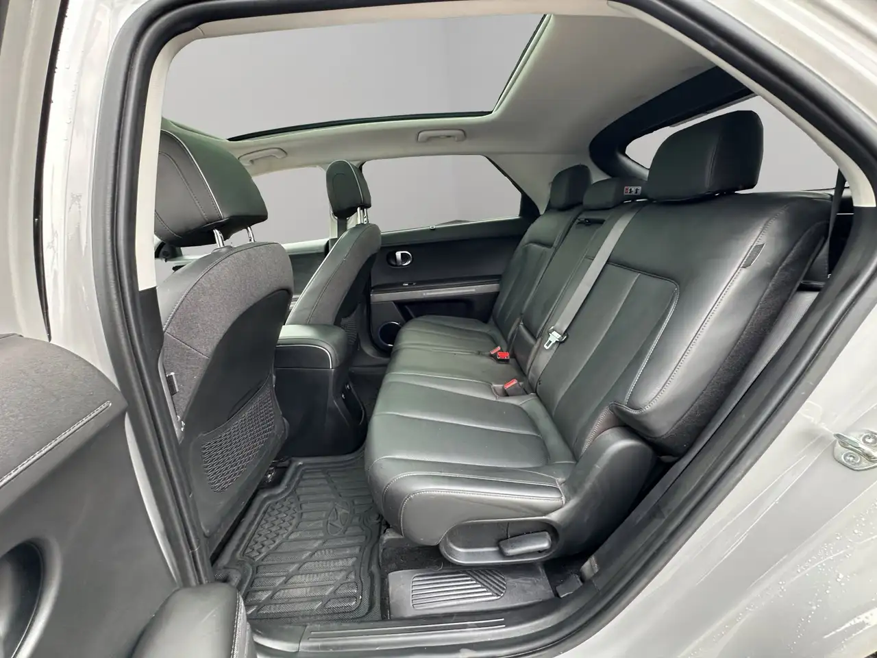 Hyundai IONIQ 5 снимка Hyundai IONIQ 5