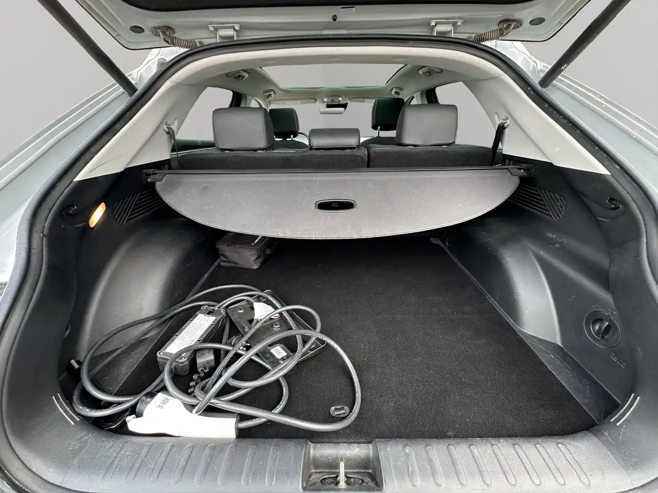 Hyundai IONIQ 5 снимка Hyundai IONIQ 5