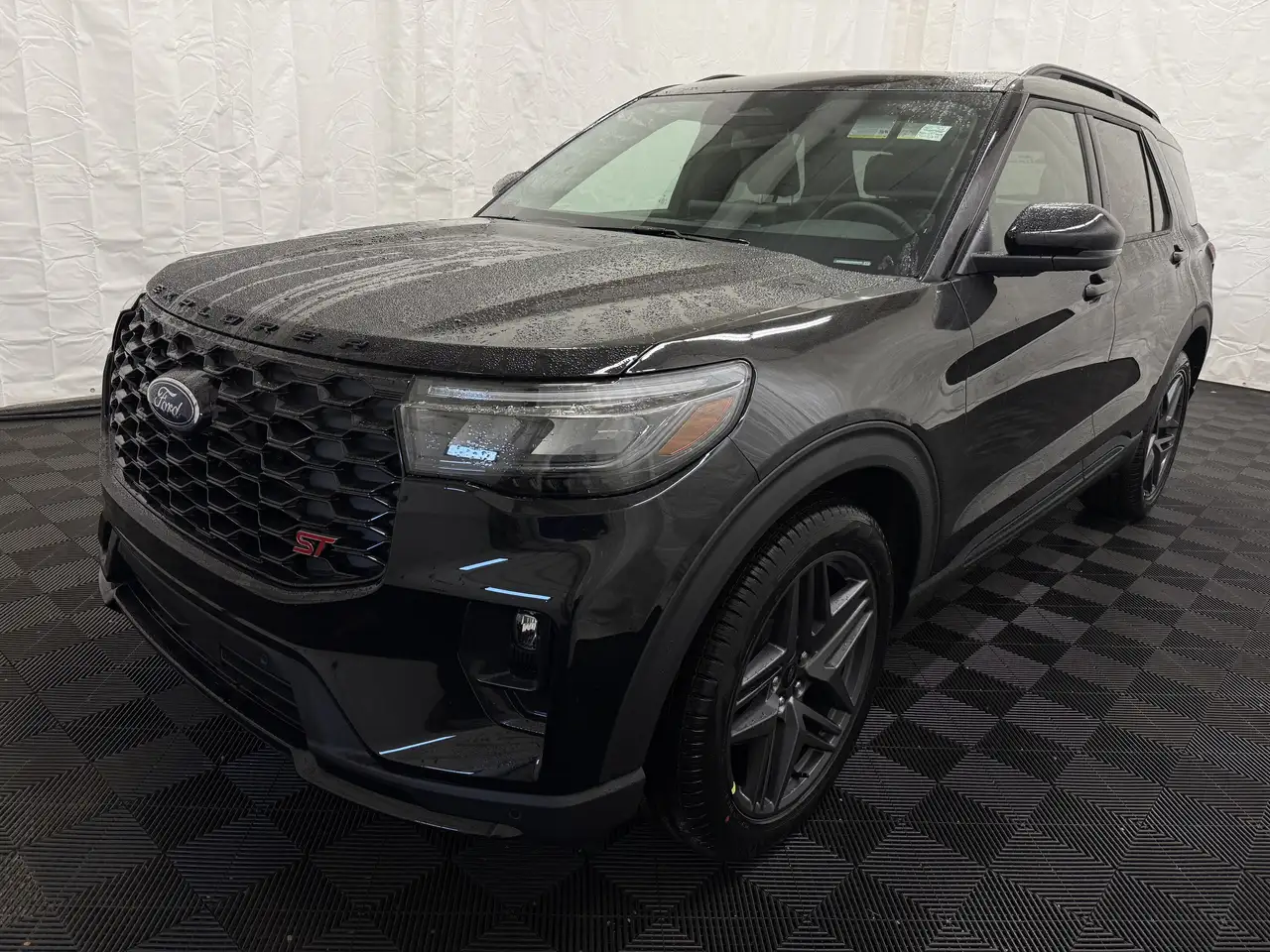 Ford Explorer photo Ford Explorer