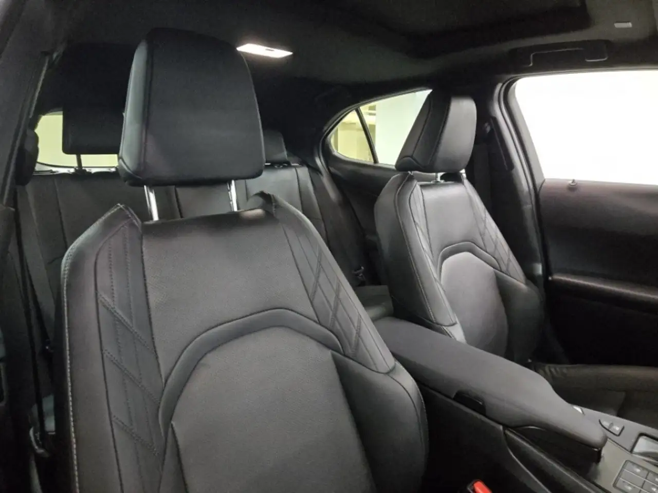Lexus UX fotografie Lexus UX