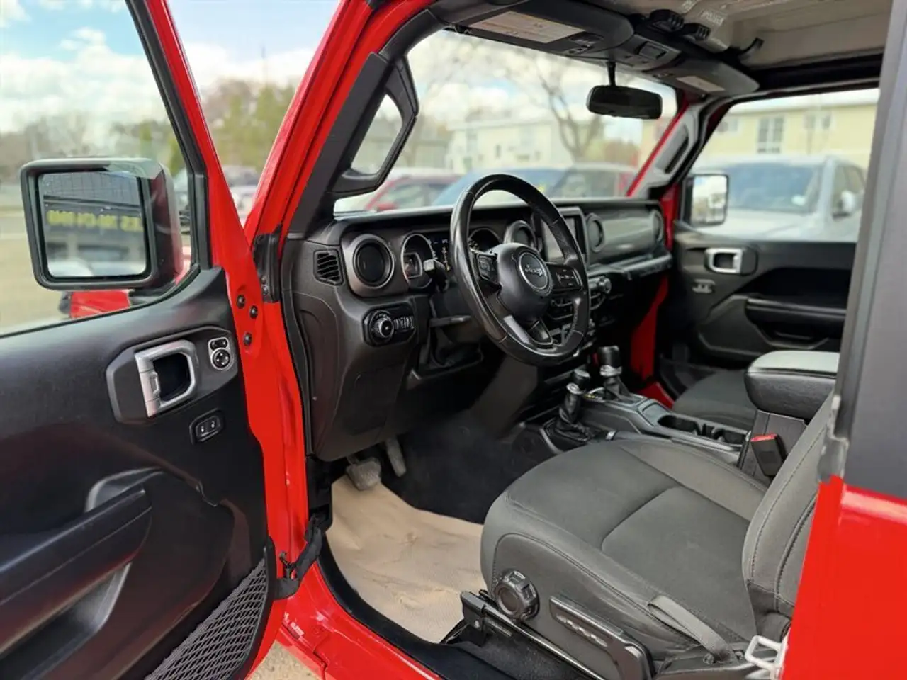 Jeep Wrangler снимка Jeep Wrangler