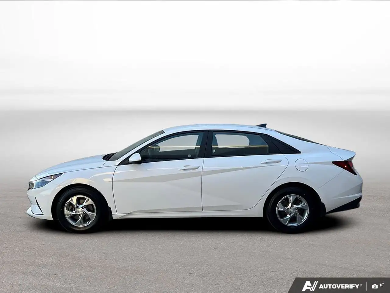 Hyundai ELANTRA снимка Hyundai ELANTRA