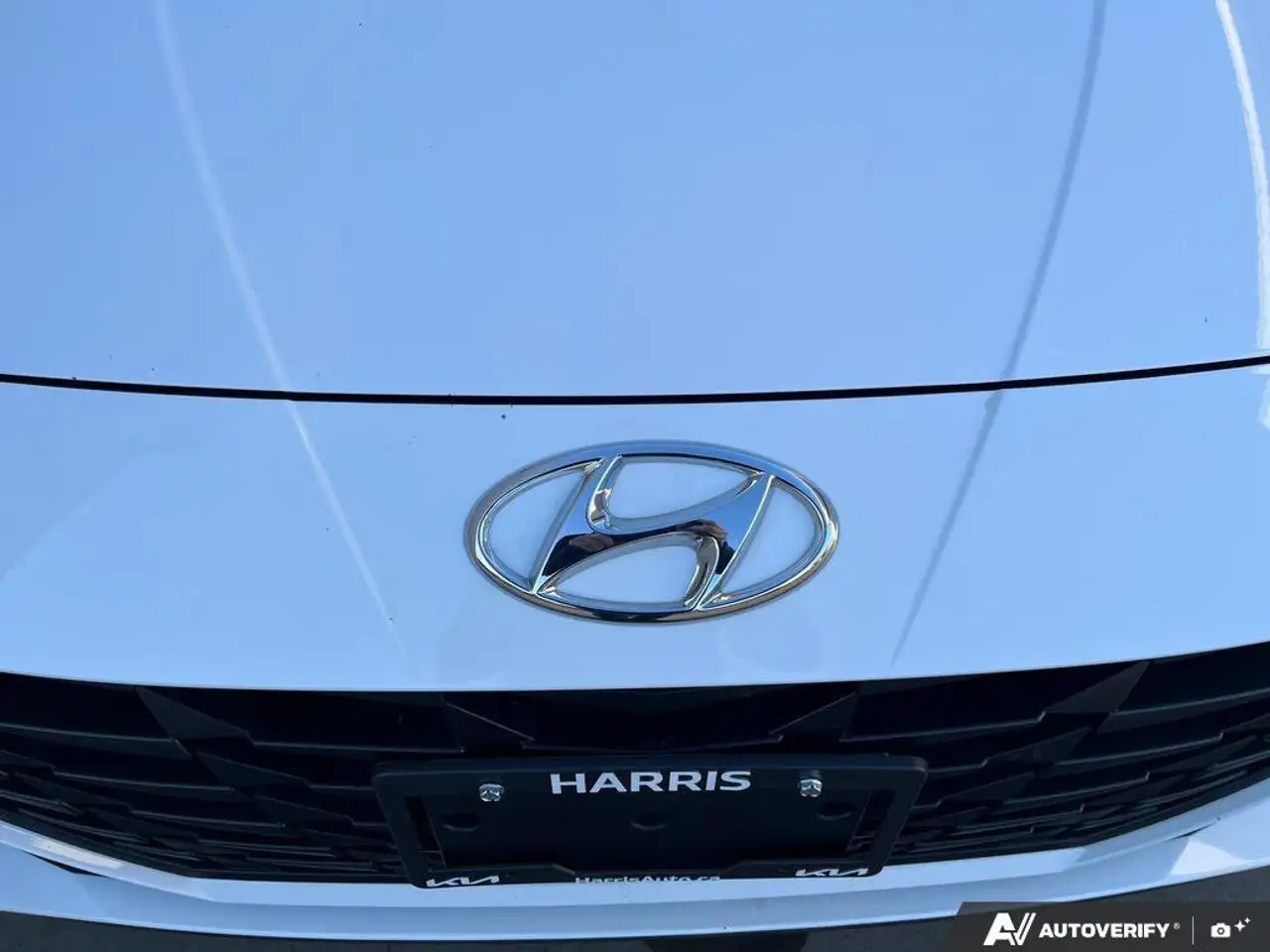 Hyundai ELANTRA снимка Hyundai ELANTRA