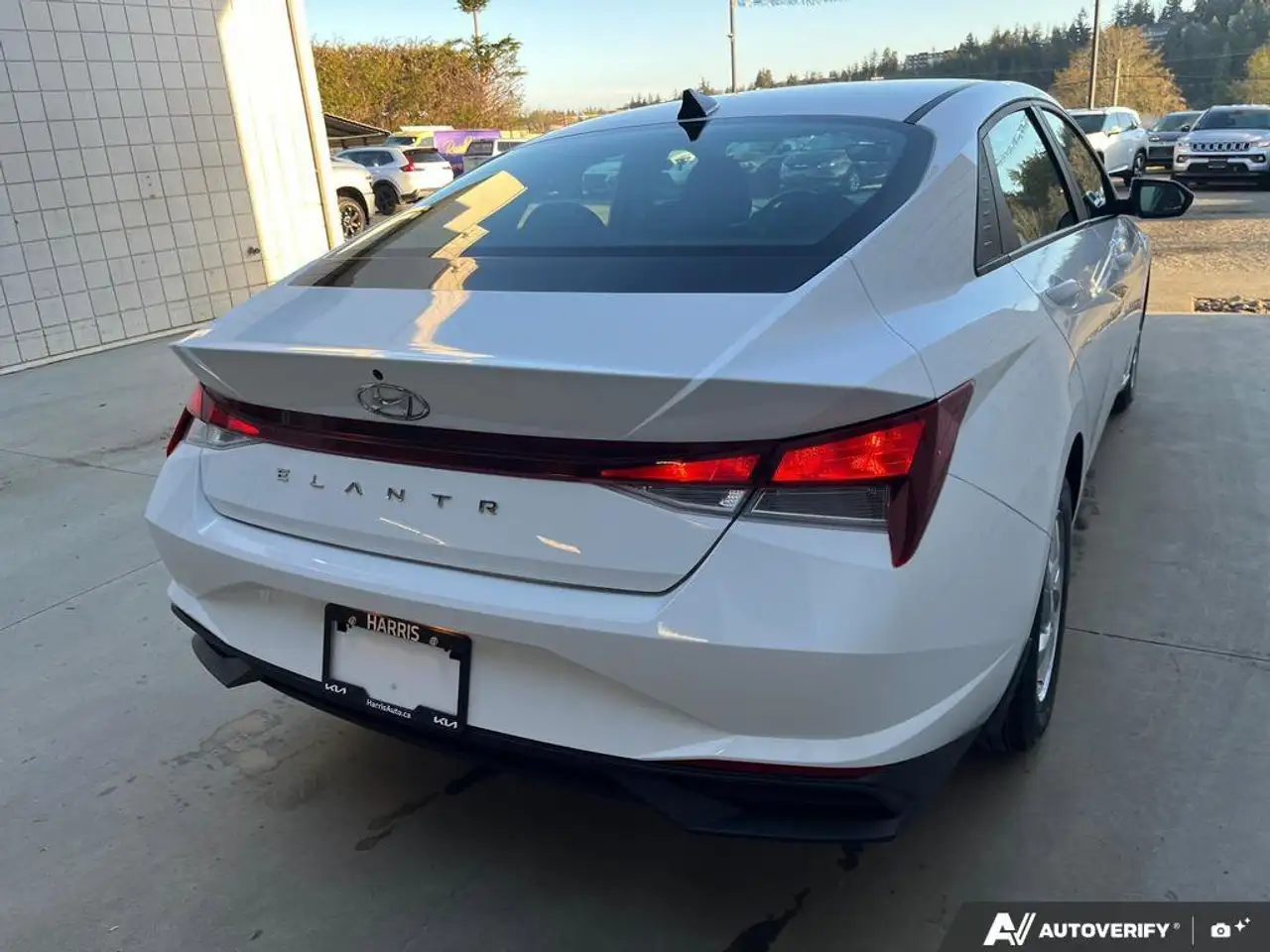 Hyundai ELANTRA снимка Hyundai ELANTRA