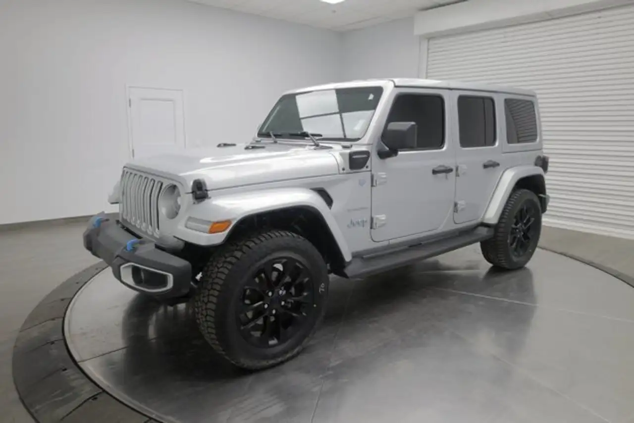 Jeep Wrangler photo Jeep Wrangler