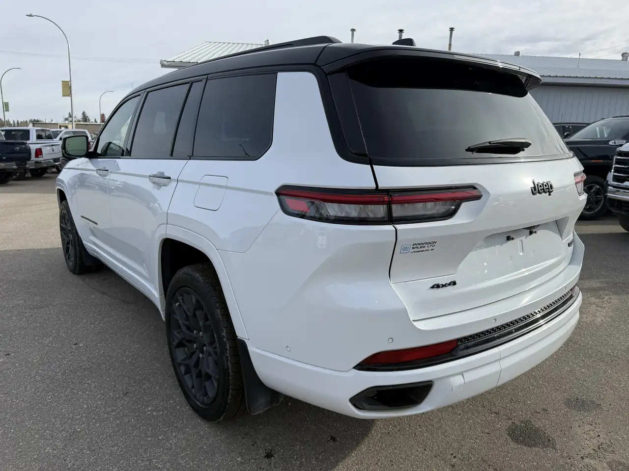 Jeep Grand Cherokee снимка Jeep Grand Cherokee