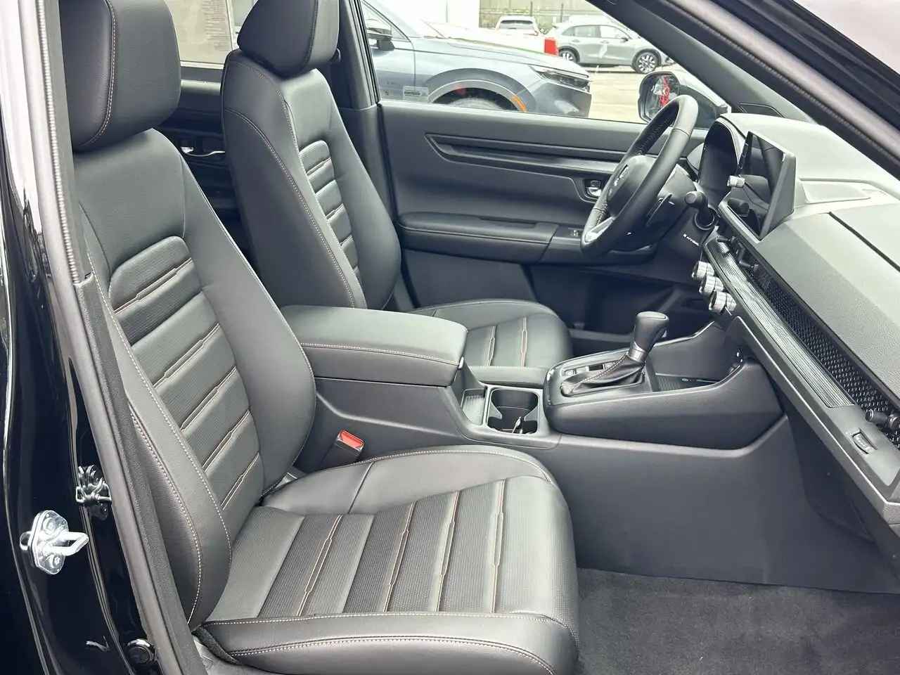Honda CR-V photo Honda CR-V
