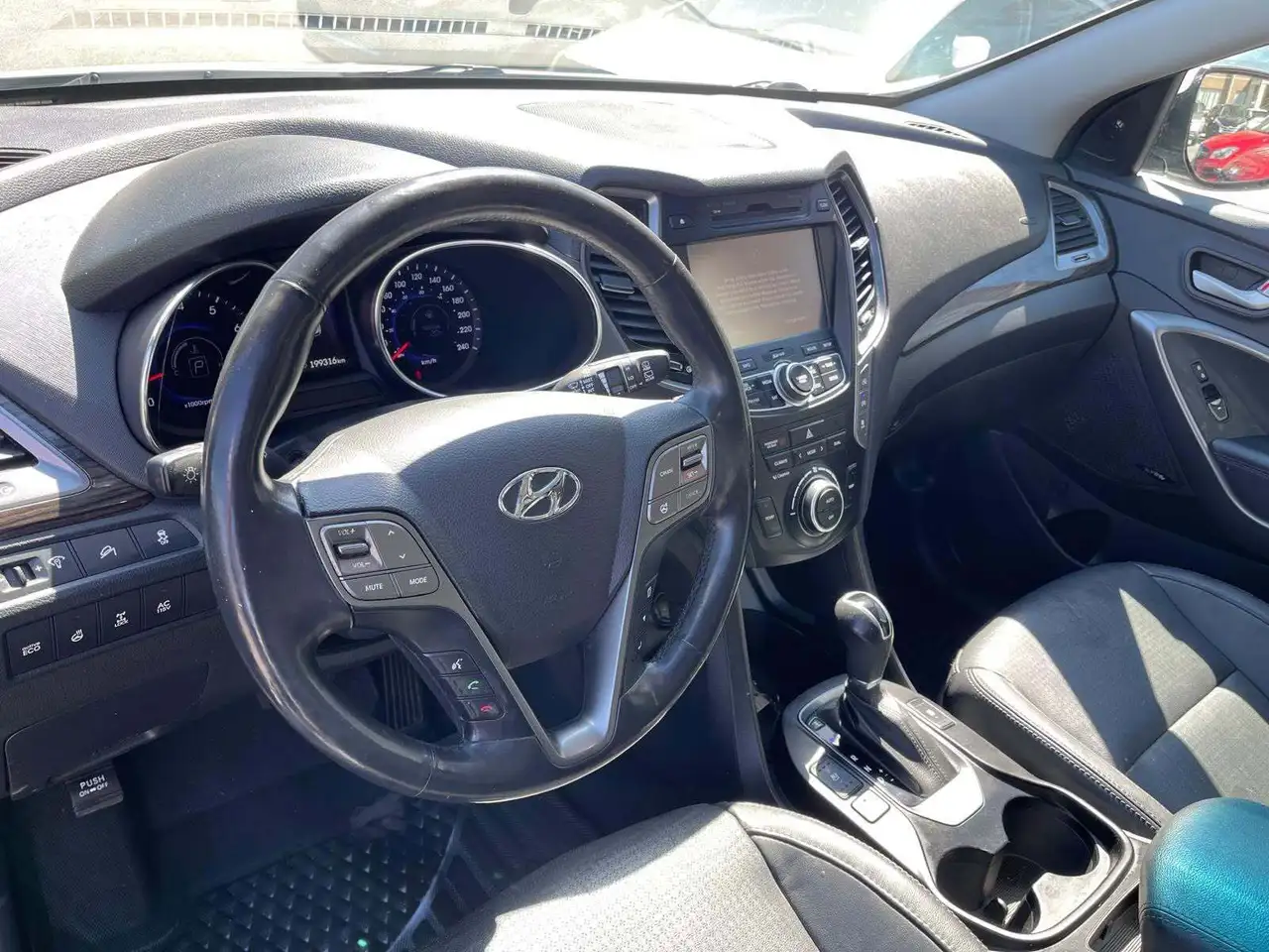 Hyundai SANTA FE photo Hyundai SANTA FE