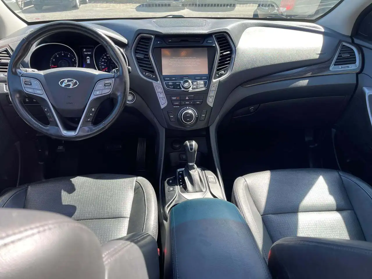 Hyundai SANTA FE photo Hyundai SANTA FE