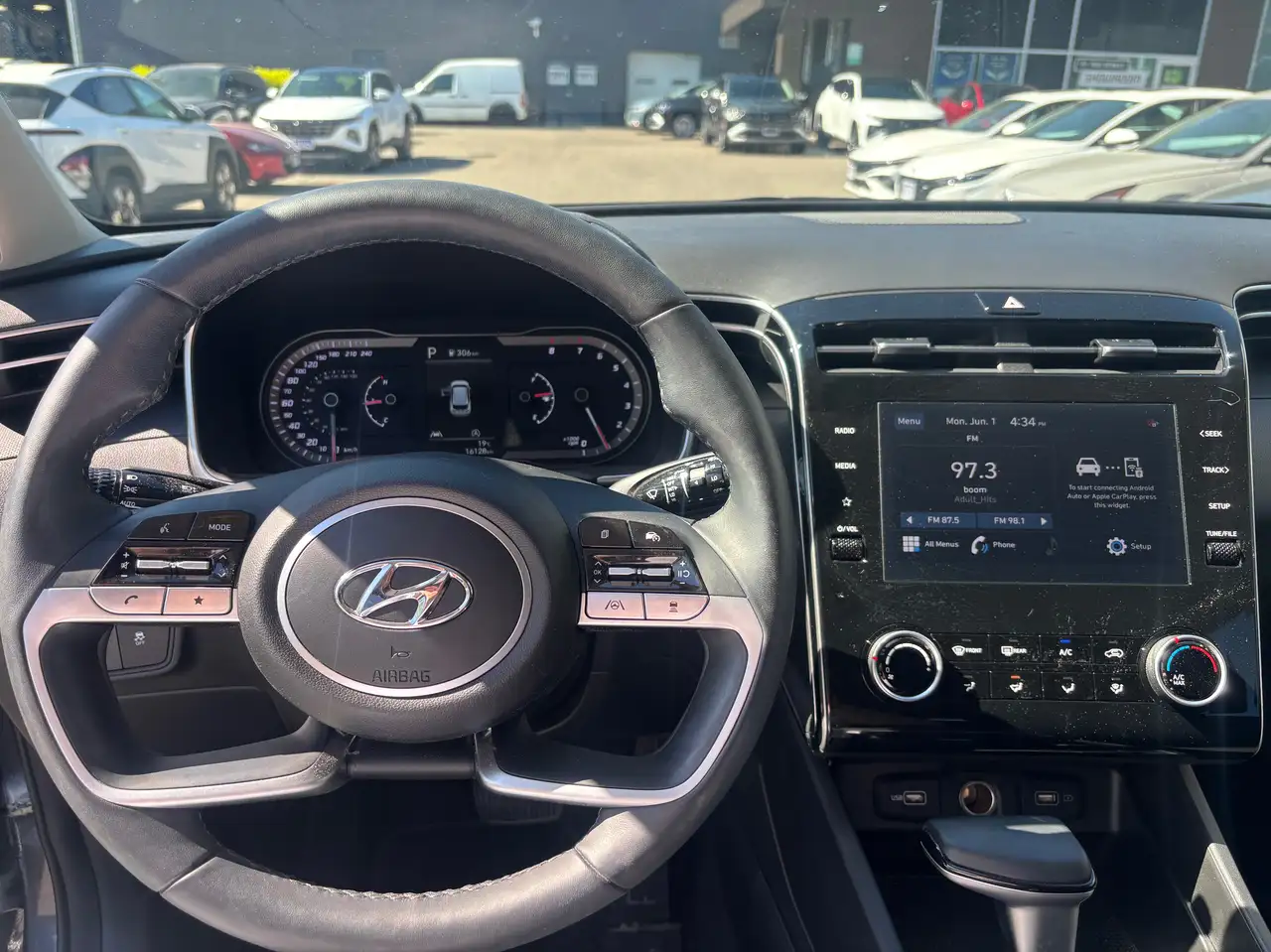 Hyundai TUCSON снимка Hyundai TUCSON