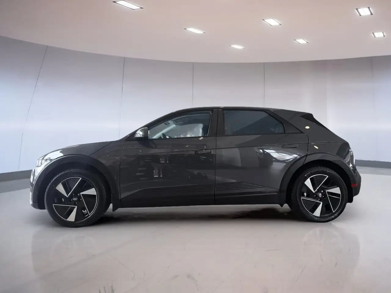 Hyundai IONIQ 5 снимка Hyundai IONIQ 5