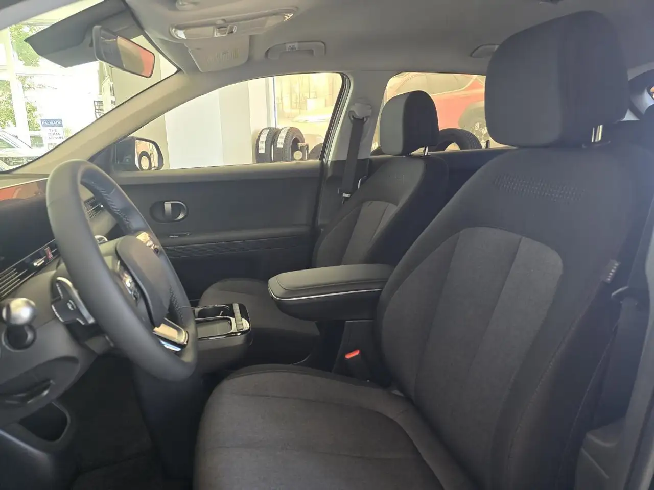 Hyundai IONIQ 5 снимка Hyundai IONIQ 5