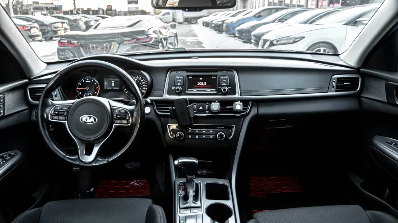 Kia Optima photo Kia Optima