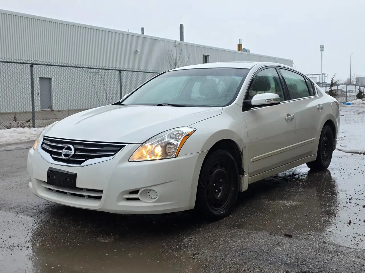 Nissan Altima photo Nissan Altima