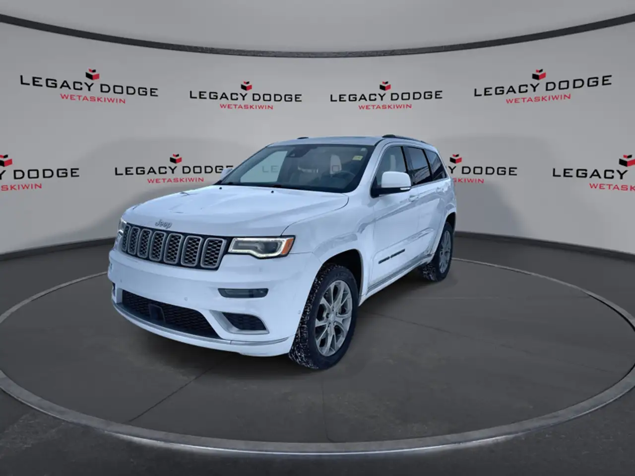Jeep Grand Cherokee photo Jeep Grand Cherokee