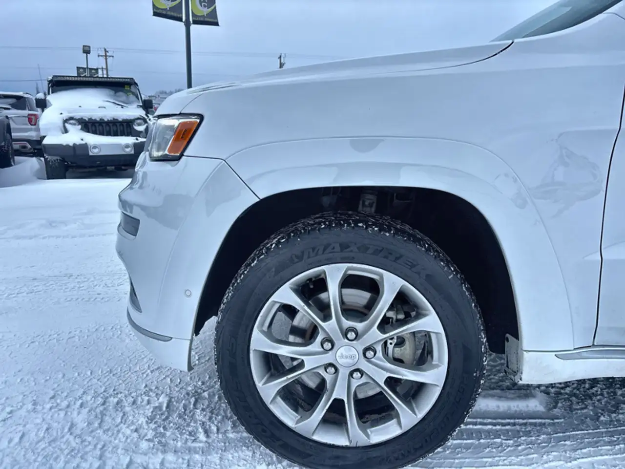 Jeep Grand Cherokee photo Jeep Grand Cherokee