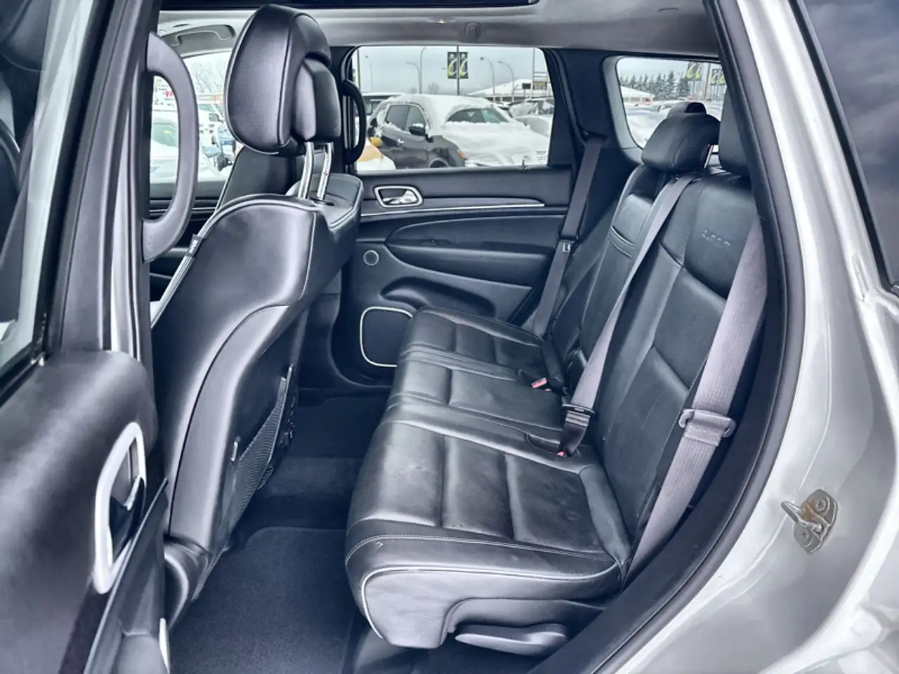 Jeep Grand Cherokee photo Jeep Grand Cherokee