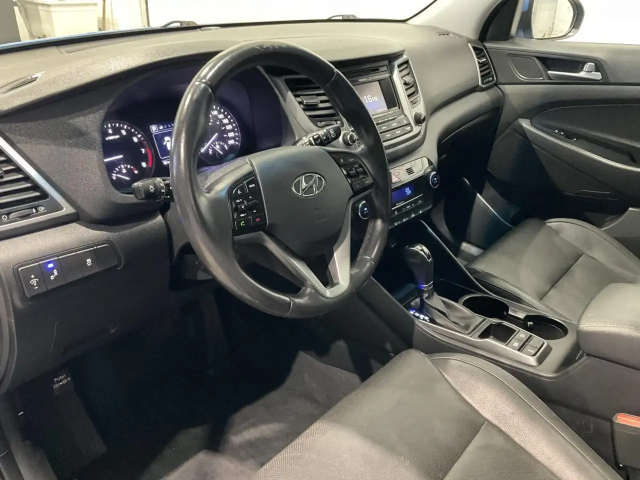 Hyundai TUCSON снимка Hyundai TUCSON