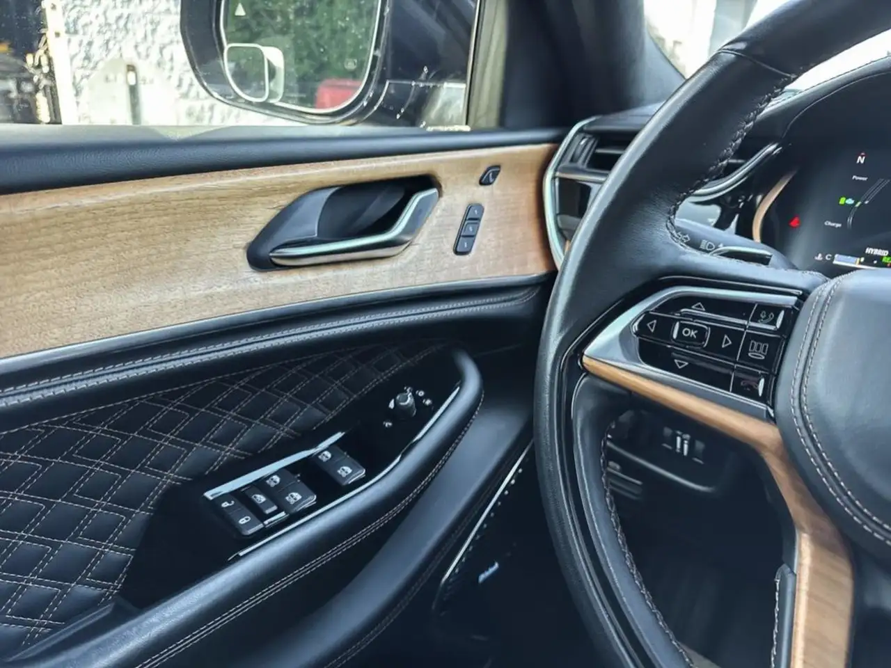 Jeep Grand Cherokee снимка Jeep Grand Cherokee