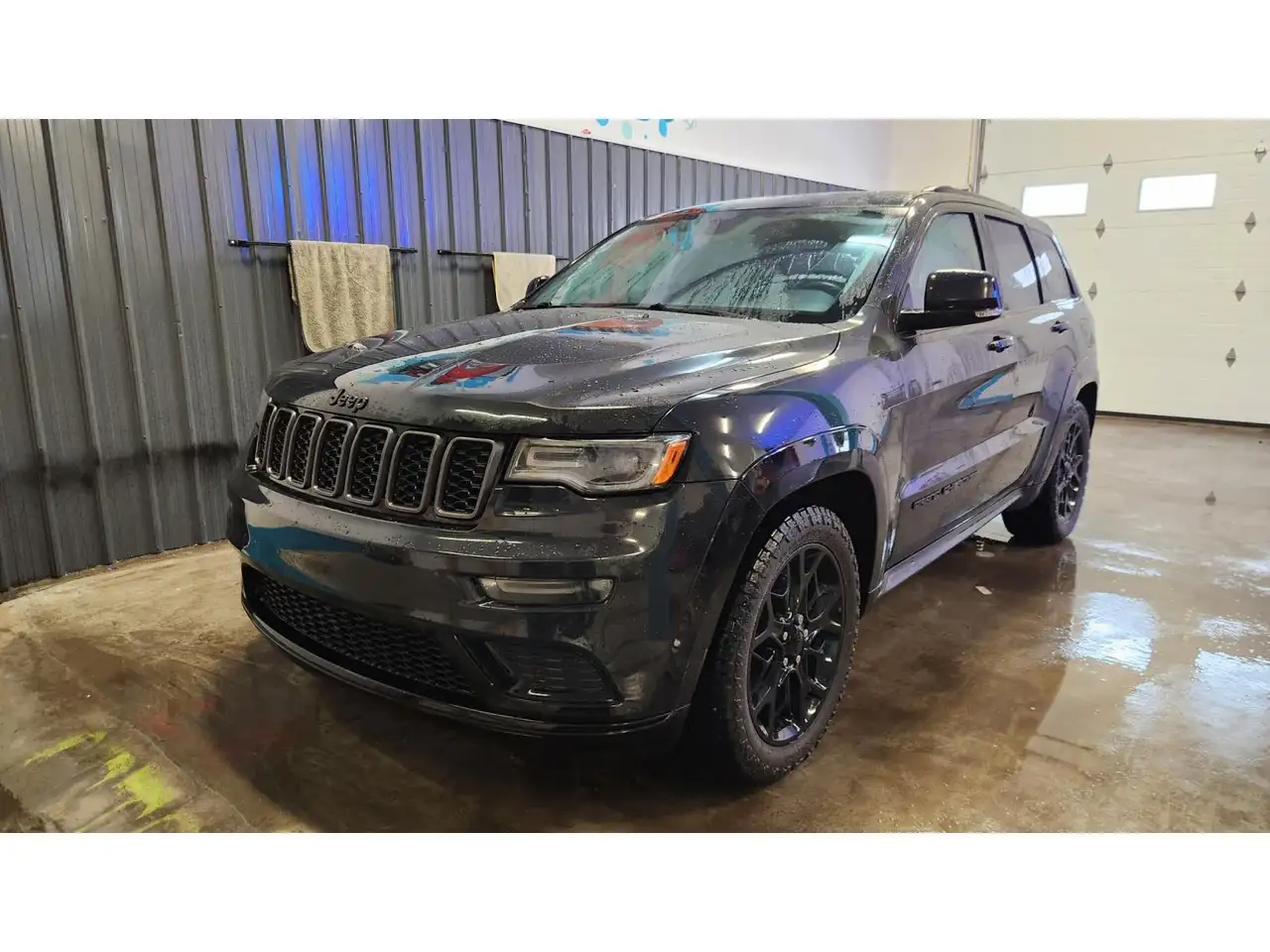 Jeep Grand Cherokee снимка Jeep Grand Cherokee