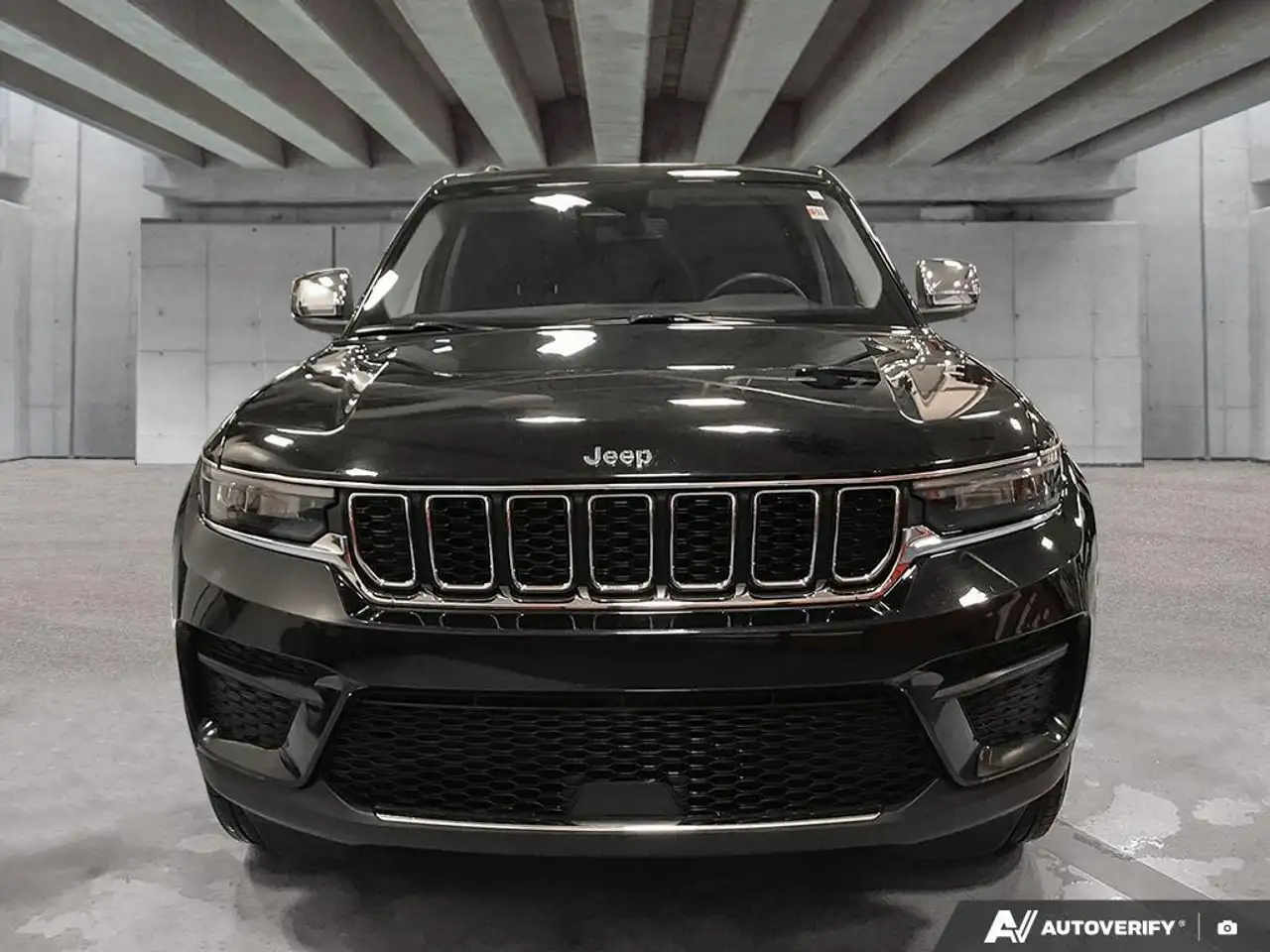 Jeep Grand Cherokee photo Jeep Grand Cherokee