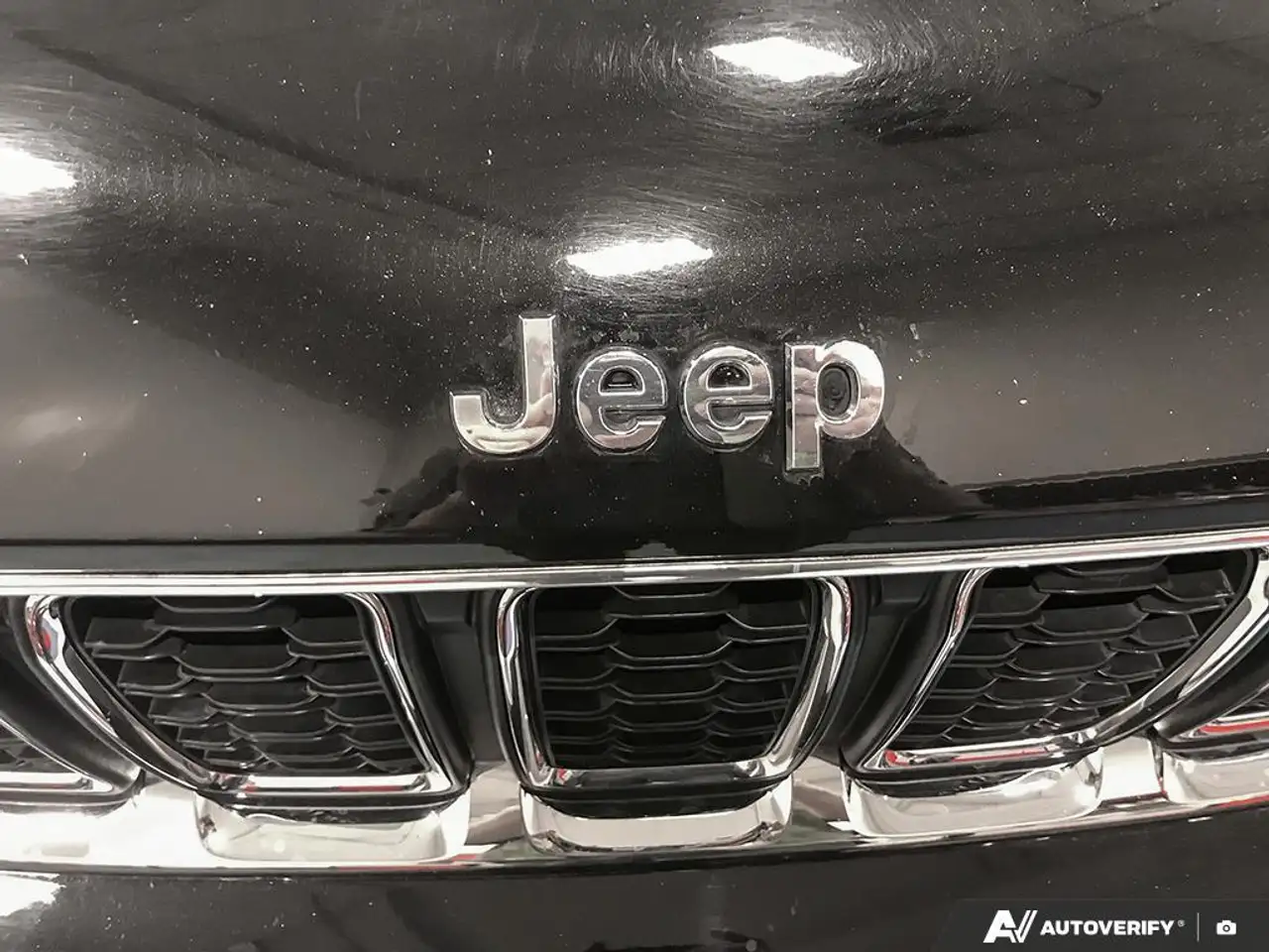 Jeep Grand Cherokee photo Jeep Grand Cherokee