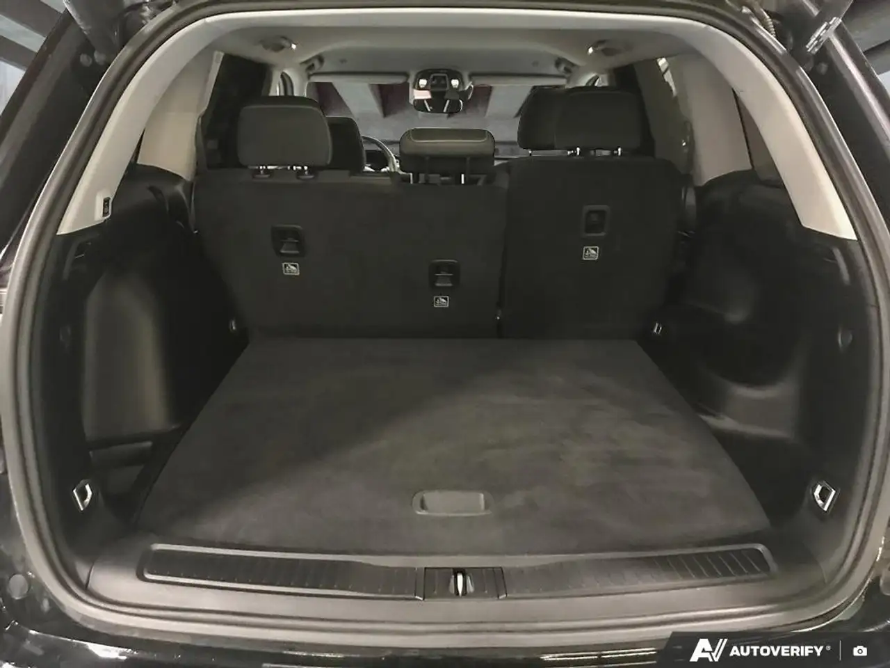 Jeep Grand Cherokee photo Jeep Grand Cherokee