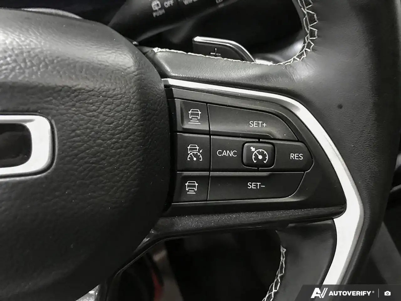 Jeep Grand Cherokee photo Jeep Grand Cherokee