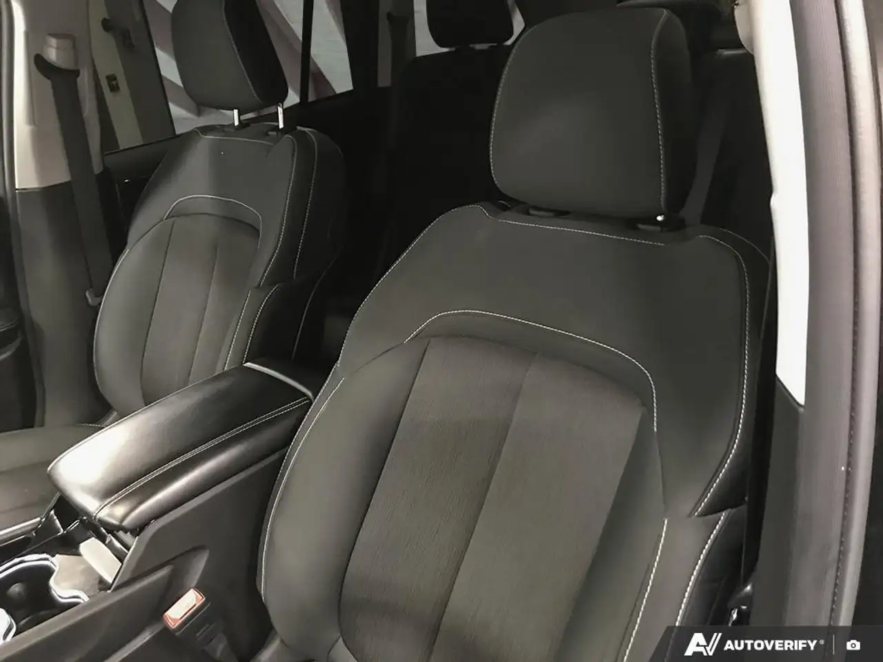 Jeep Grand Cherokee photo Jeep Grand Cherokee