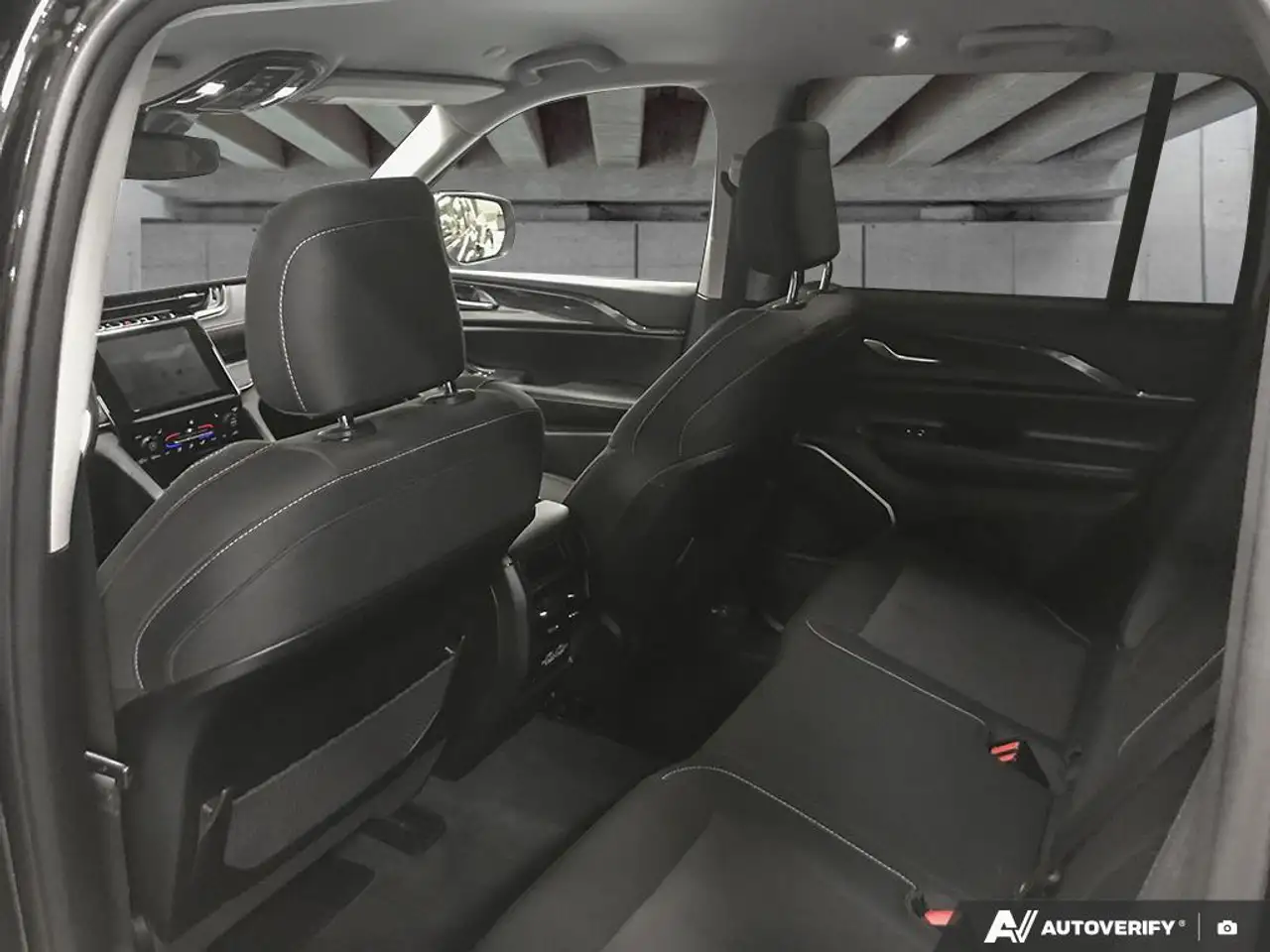 Jeep Grand Cherokee photo Jeep Grand Cherokee