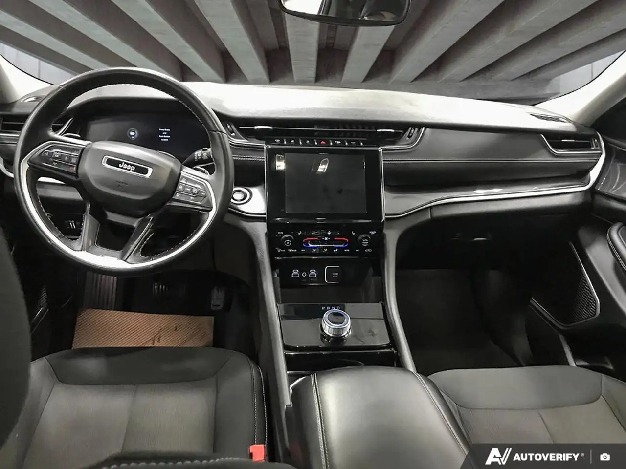 Jeep Grand Cherokee photo Jeep Grand Cherokee