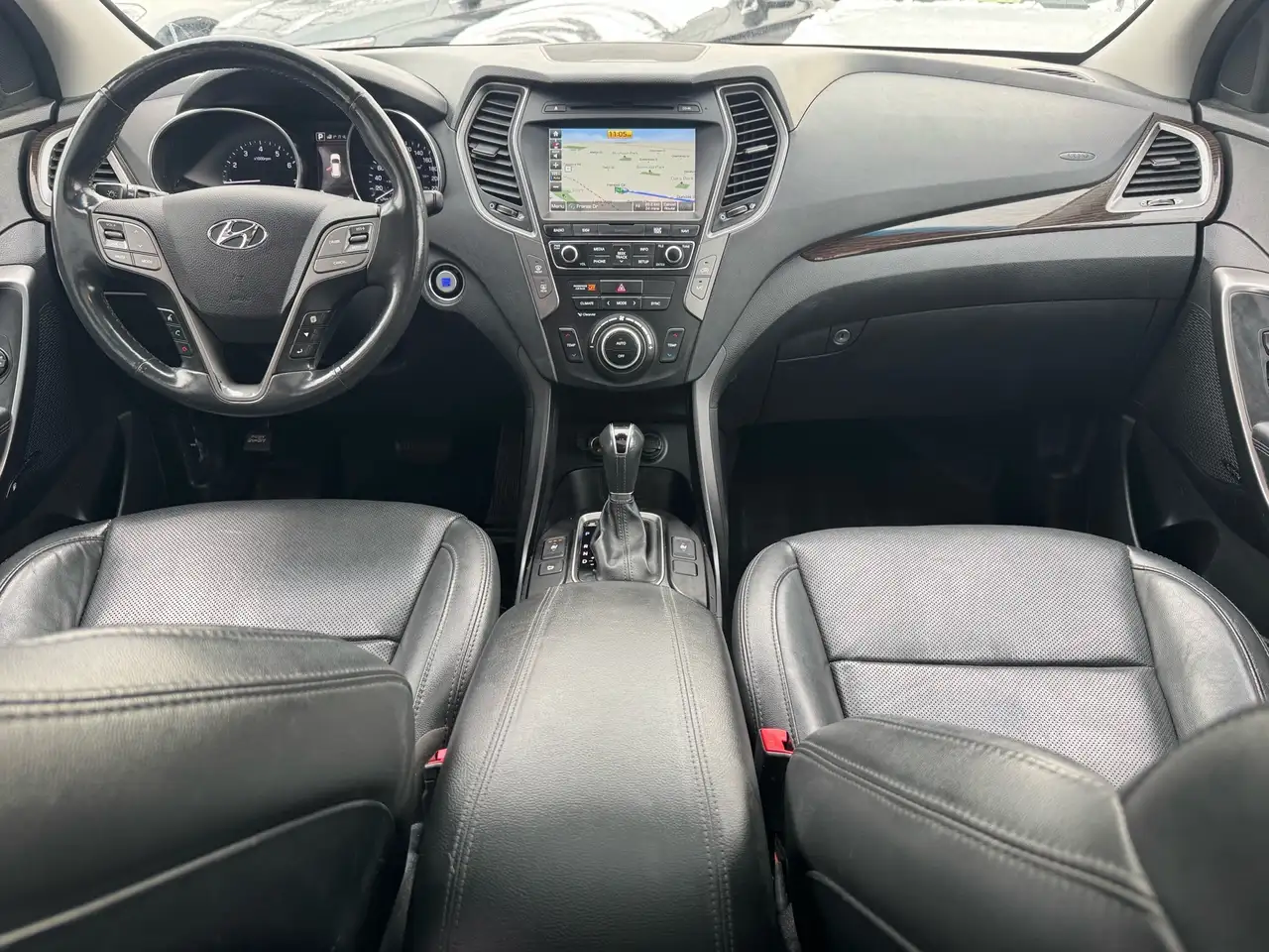 Hyundai SANTA FE снимка Hyundai SANTA FE