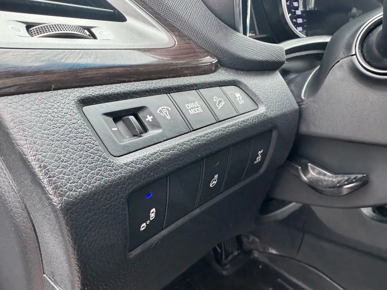 Hyundai SANTA FE снимка Hyundai SANTA FE