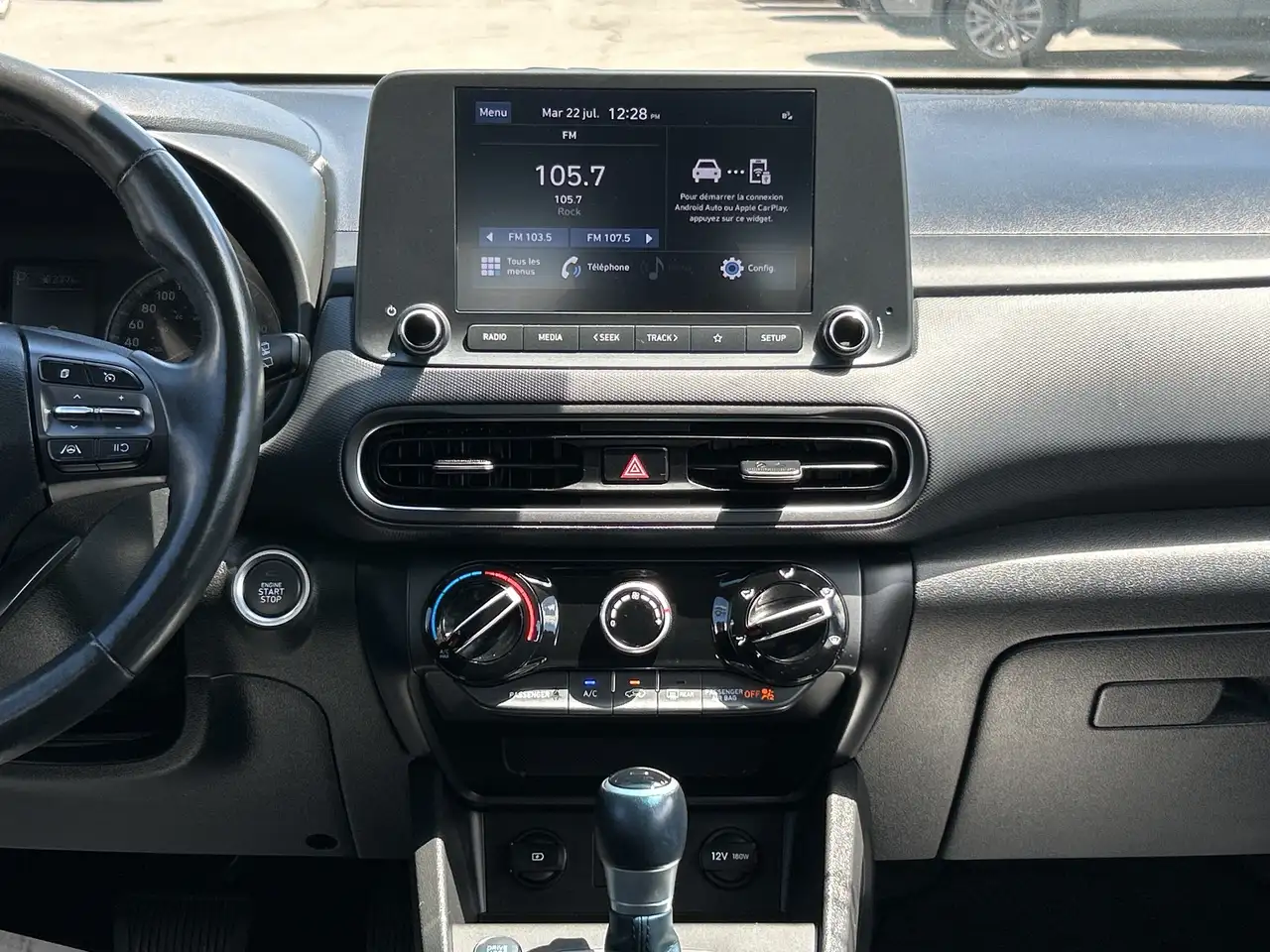 Hyundai KONA снимка Hyundai KONA