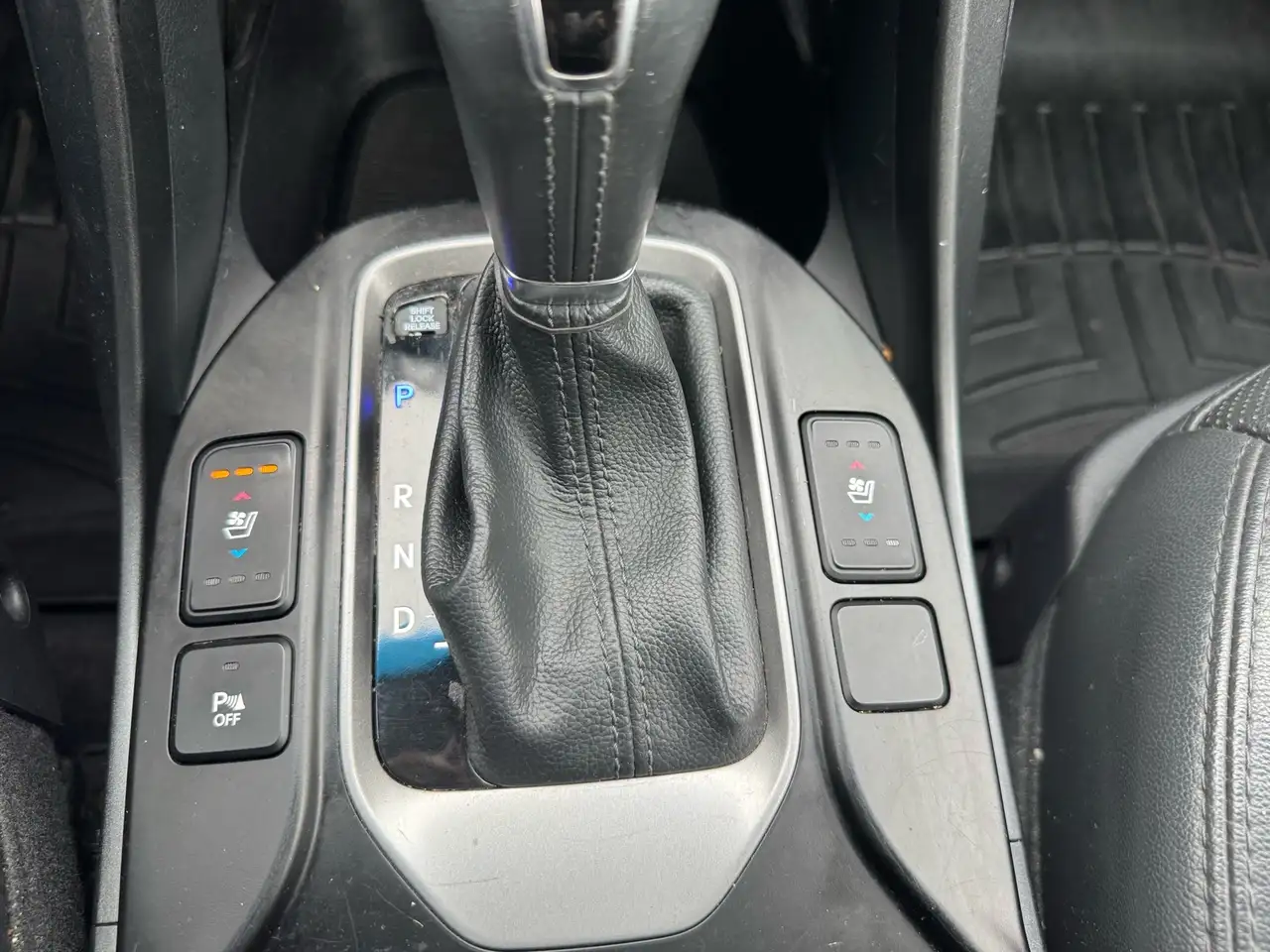 Hyundai SANTA FE снимка Hyundai SANTA FE