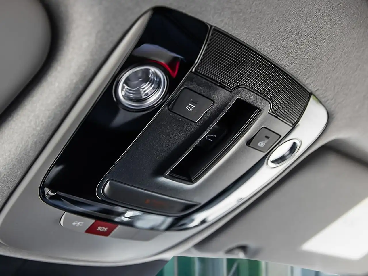 Kia Niro снимка Kia Niro