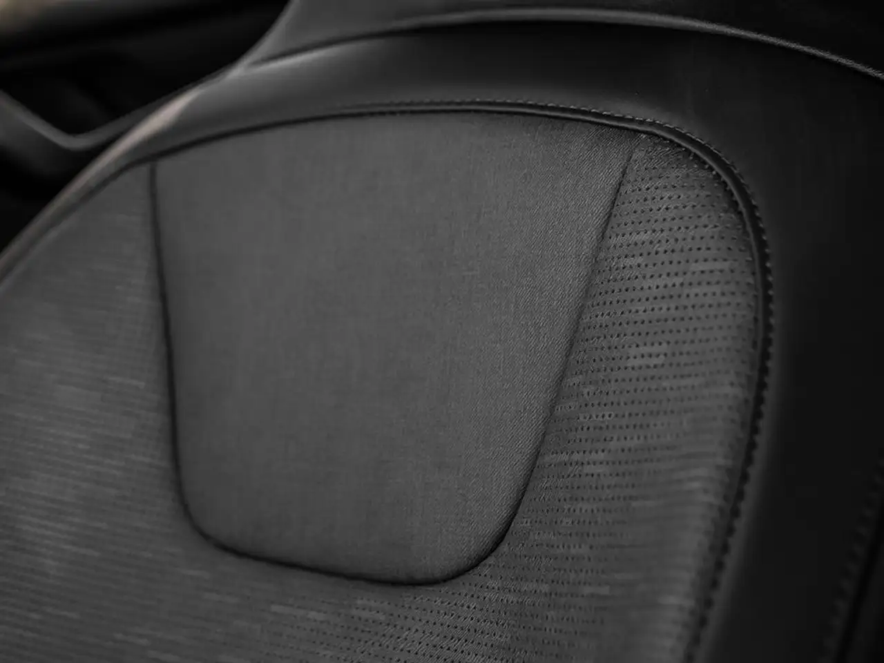 Kia Niro снимка Kia Niro