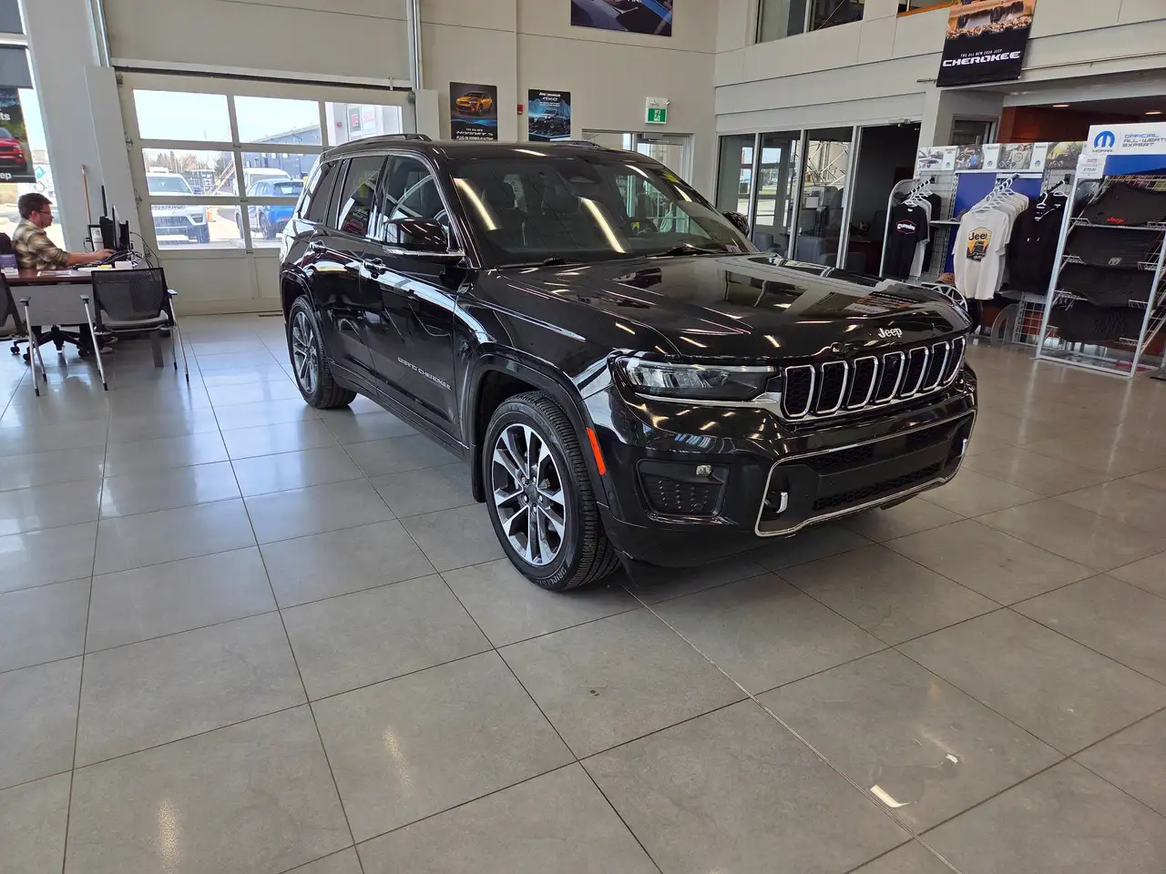 Jeep Grand Cherokee снимка Jeep Grand Cherokee