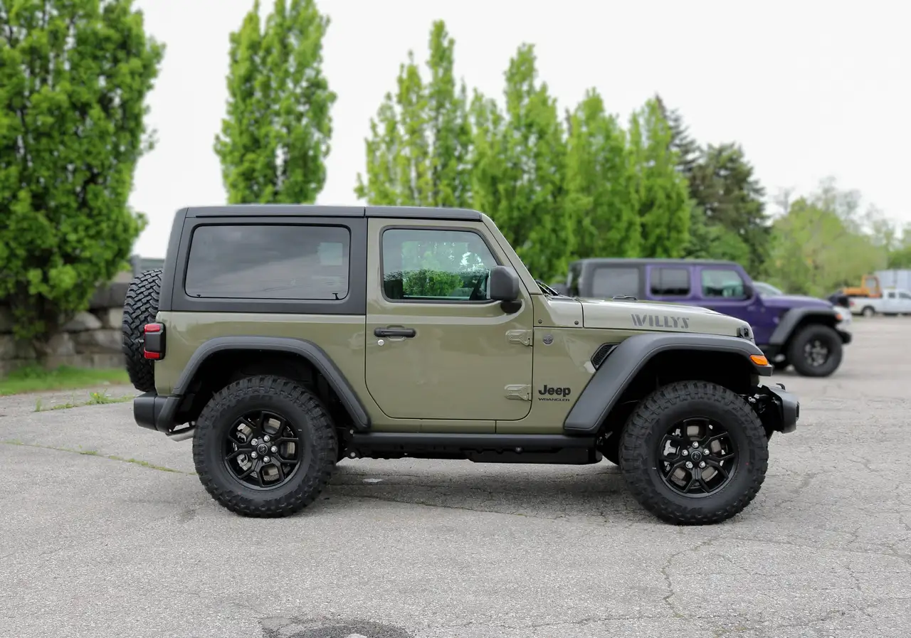 Jeep Wrangler снимка Jeep Wrangler