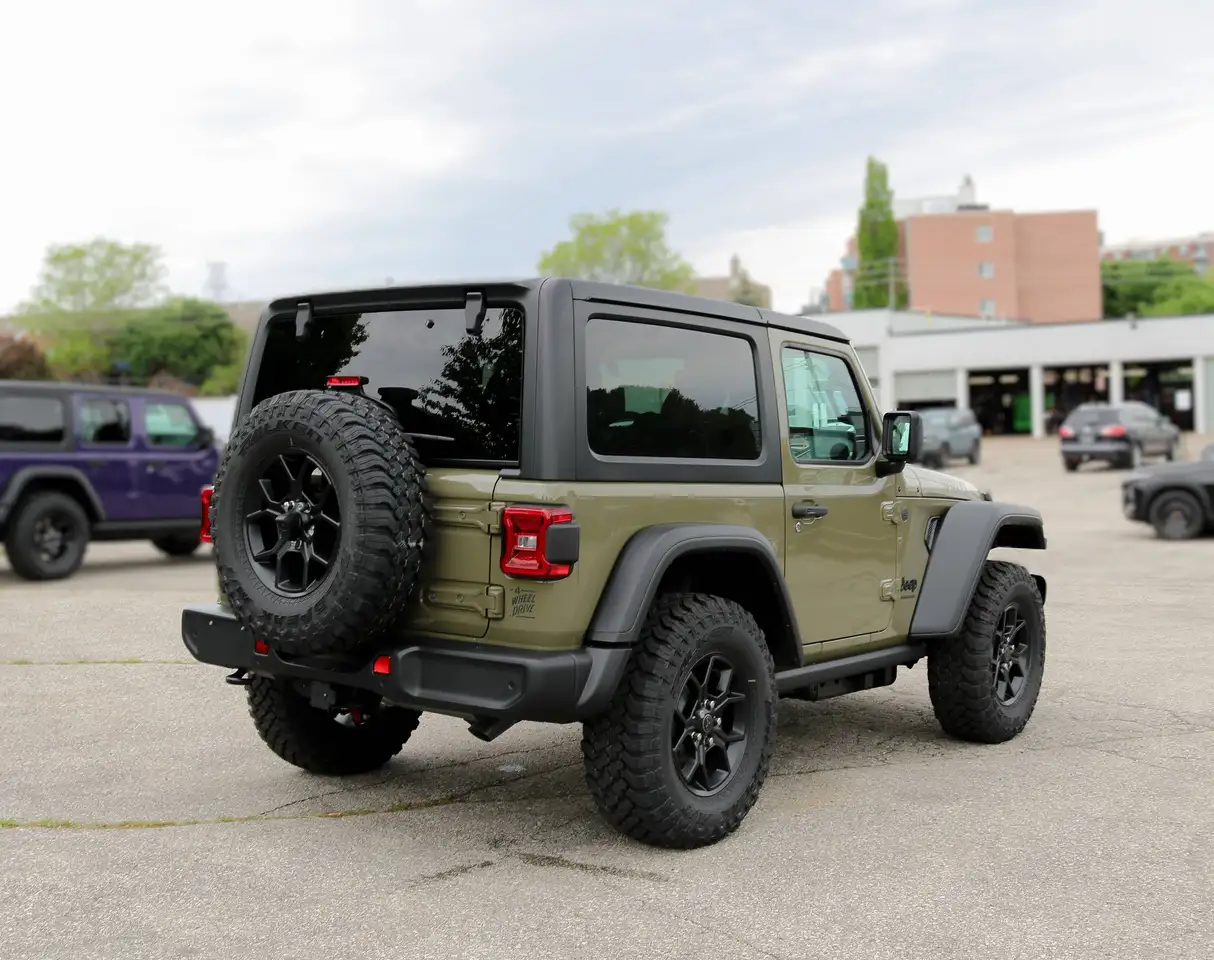Jeep Wrangler снимка Jeep Wrangler