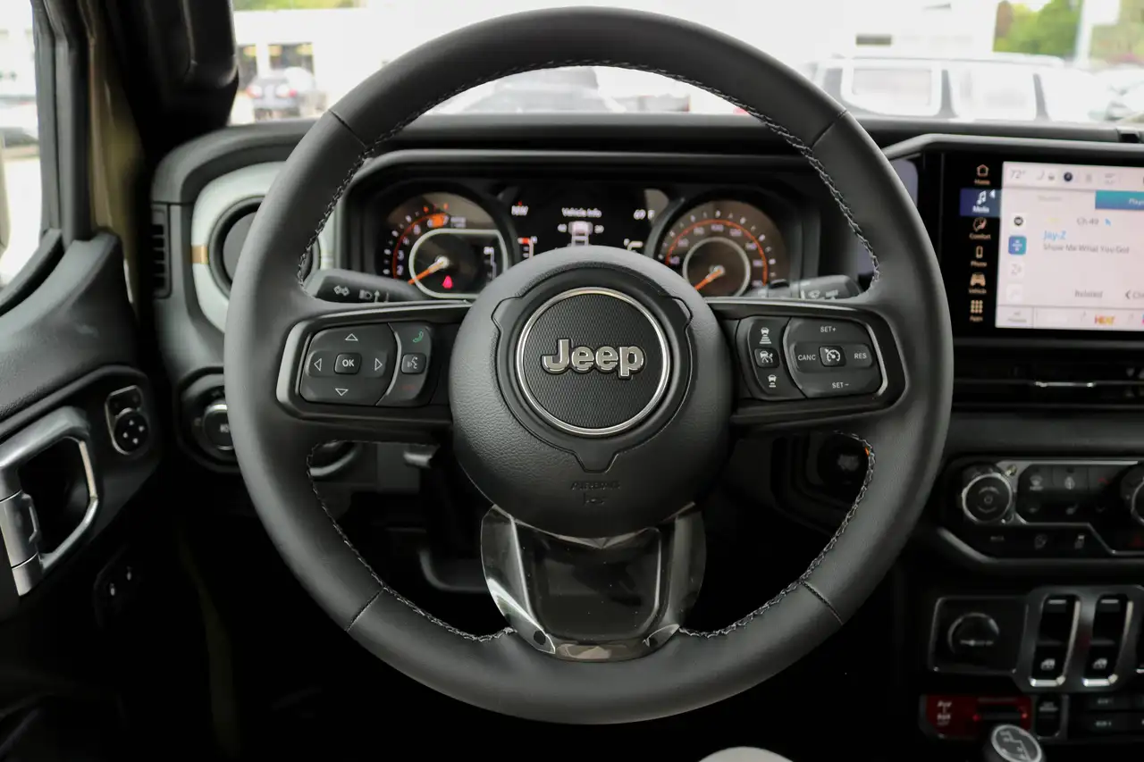 Jeep Wrangler снимка Jeep Wrangler