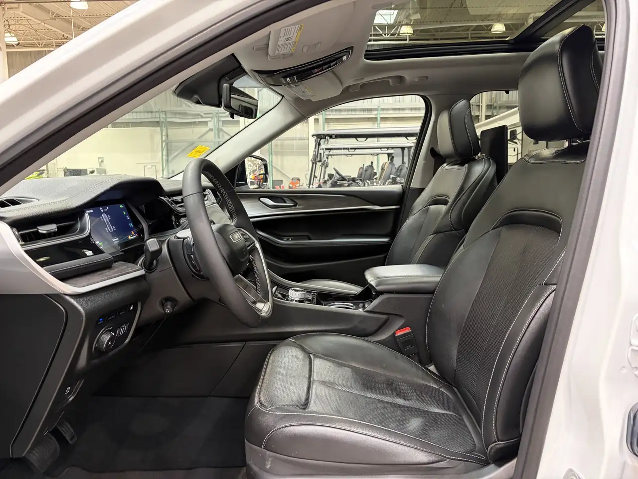 Jeep Grand Cherokee снимка Jeep Grand Cherokee
