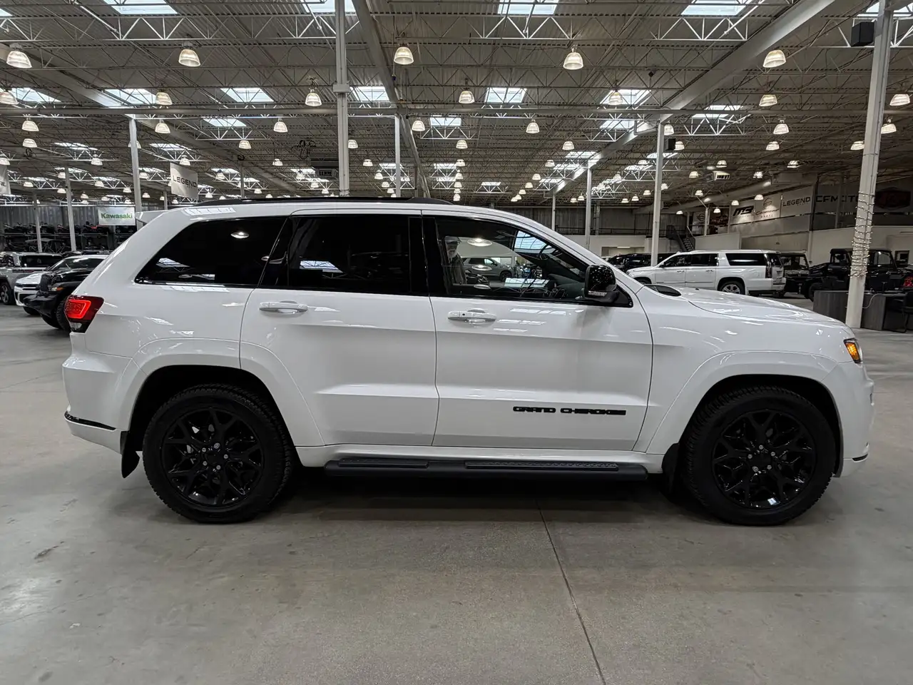 Jeep Grand Cherokee снимка Jeep Grand Cherokee