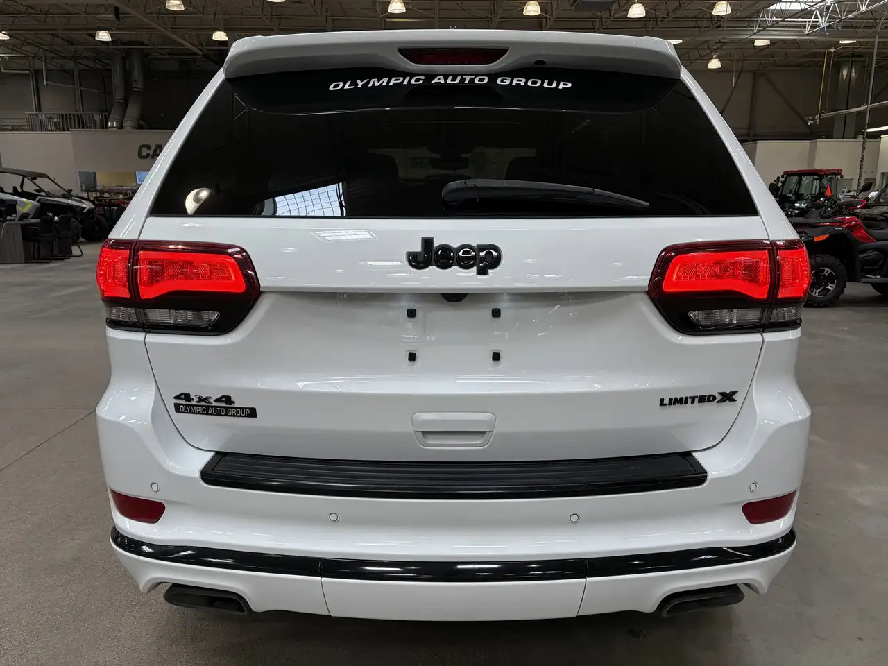 Jeep Grand Cherokee снимка Jeep Grand Cherokee