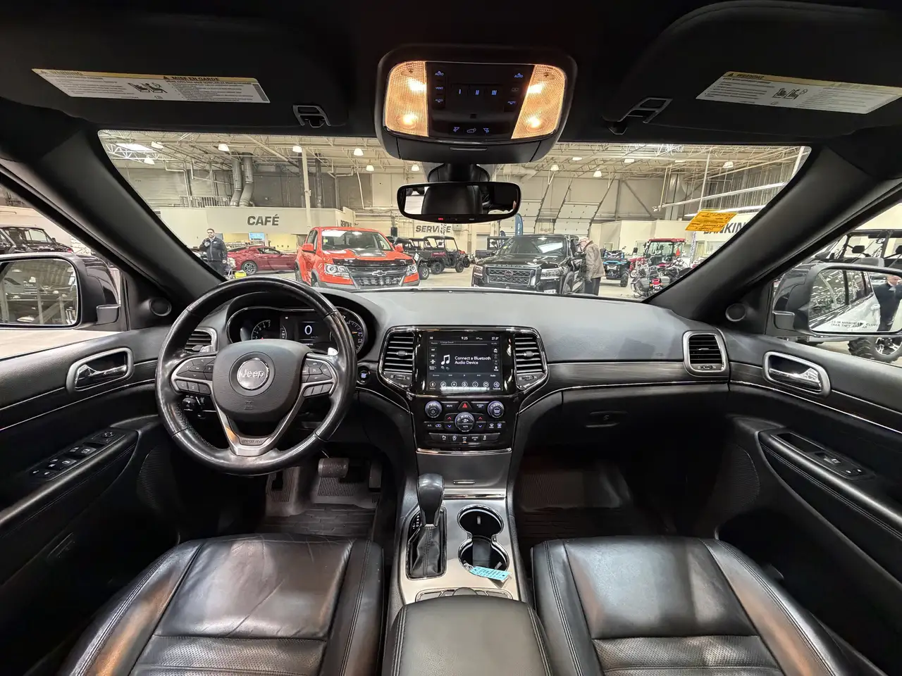 Jeep Grand Cherokee снимка Jeep Grand Cherokee