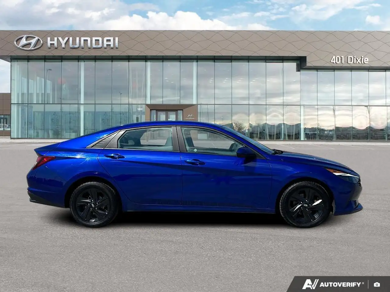 Hyundai ELANTRA снимка Hyundai ELANTRA
