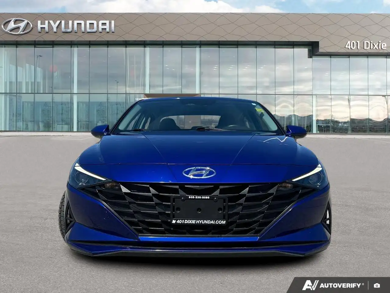 Hyundai ELANTRA снимка Hyundai ELANTRA