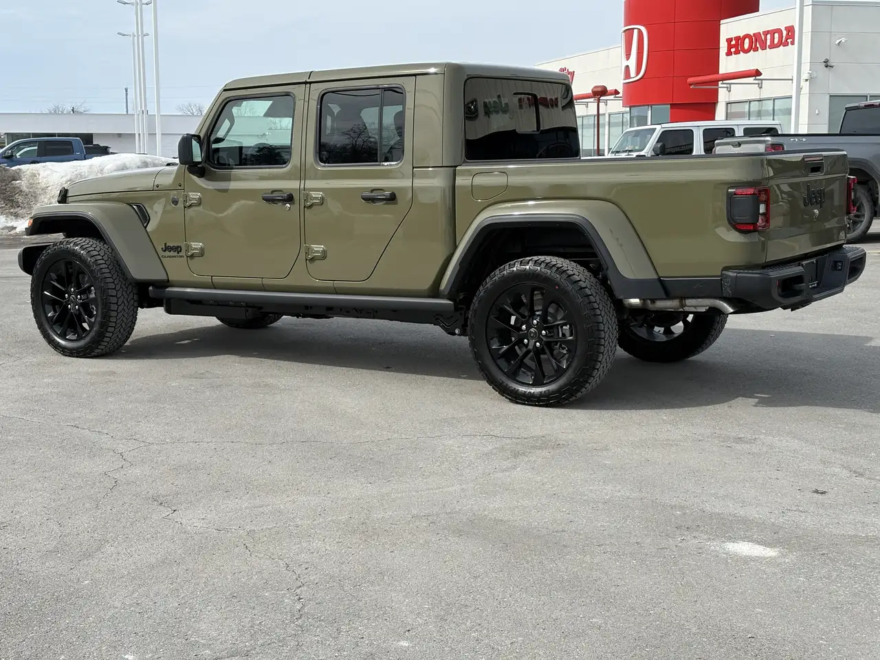 Jeep Gladiator photo Jeep Gladiator