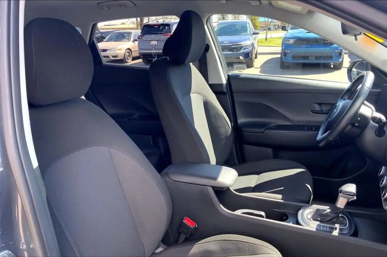Hyundai KONA снимка Hyundai KONA