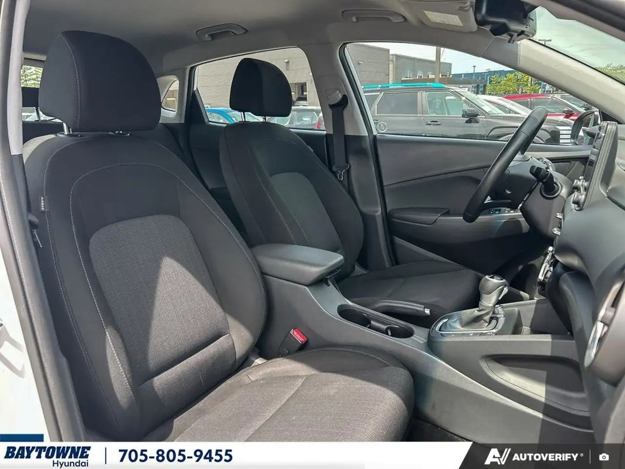 Hyundai KONA photo Hyundai KONA